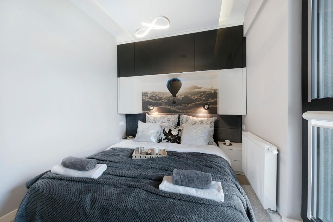 Plac Bankowy Serviced Apartments Warsaw Luaran gambar