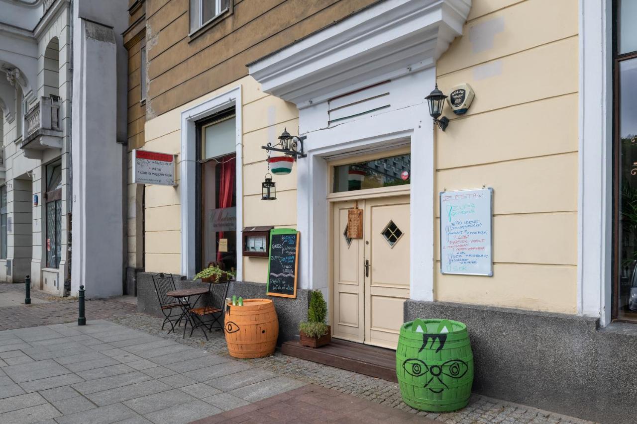 Plac Bankowy Serviced Apartments Warsaw Luaran gambar